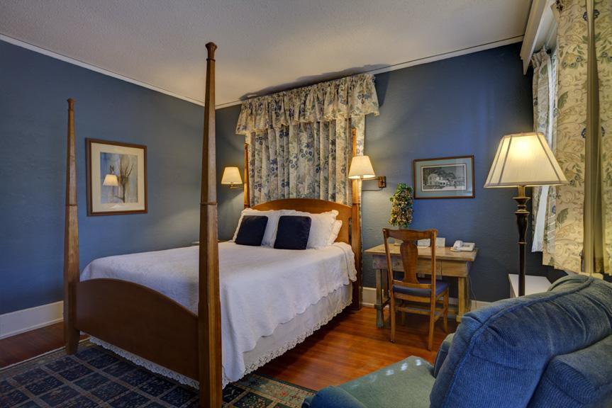 Brown Street Inn Bed And Breakfast 아이오와시티 외부 사진